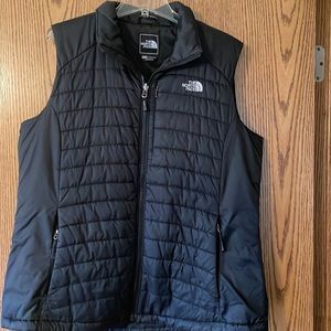 North face vest size CL